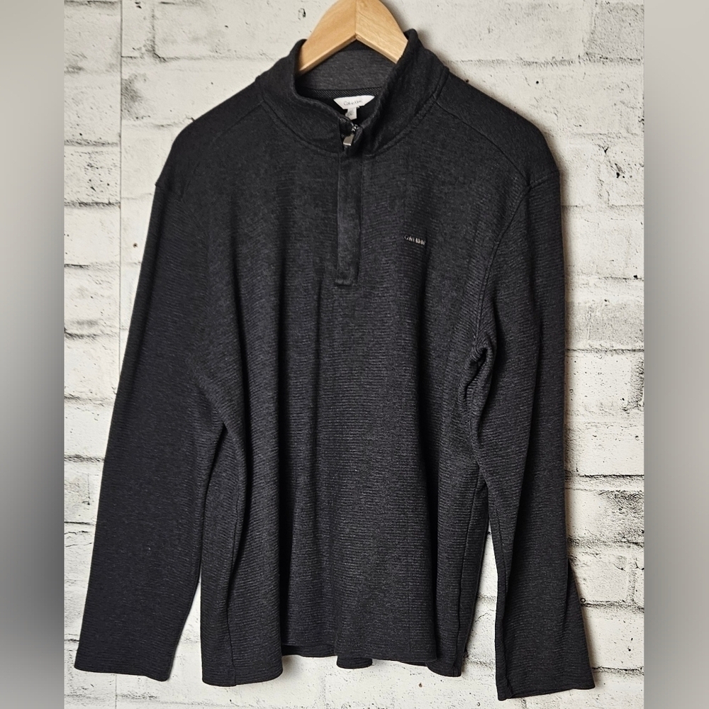 Calvin Klein Men’s Grey 1/4 Zip Mock Neck Pullover Sweater L